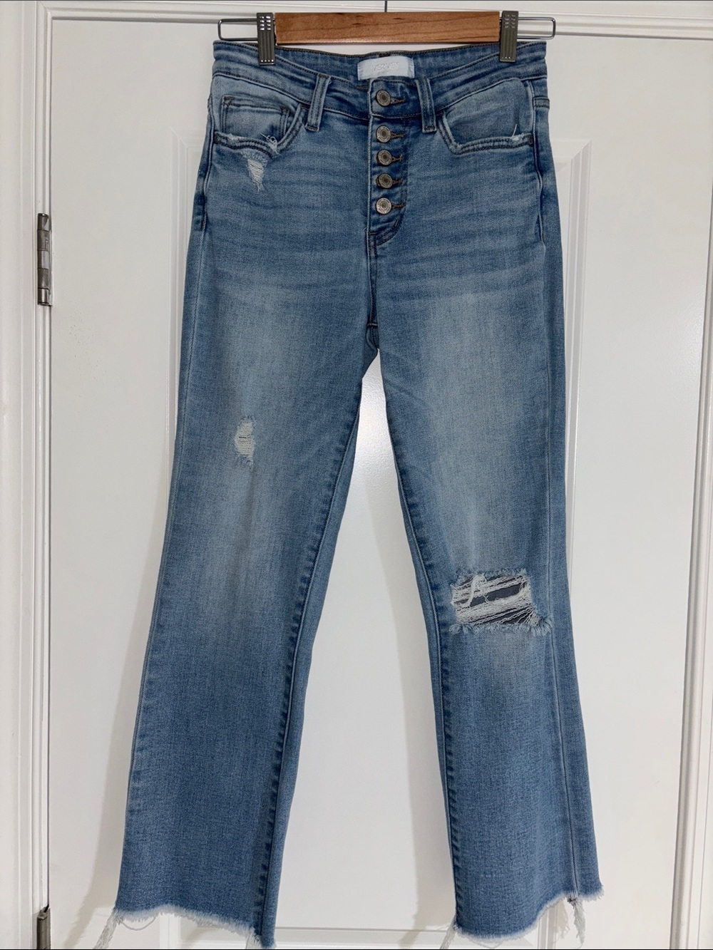 Vervet Light Wash 5 Button-Fly Distressed Denim Jeans